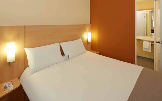 ibis Adana