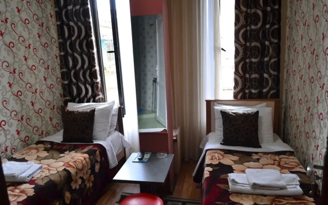 Elite House Hotel