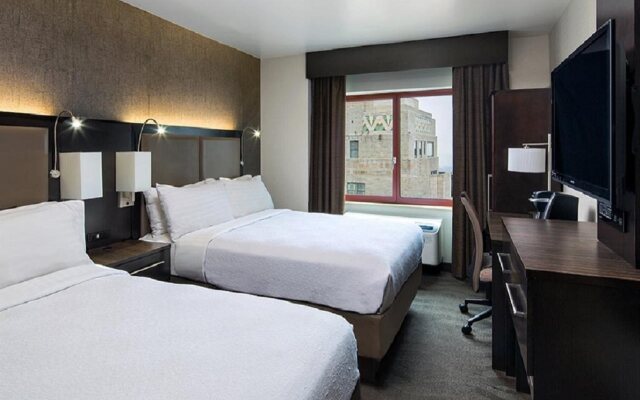 Holiday Inn Manhattan - Financial District, an IHG Hotel