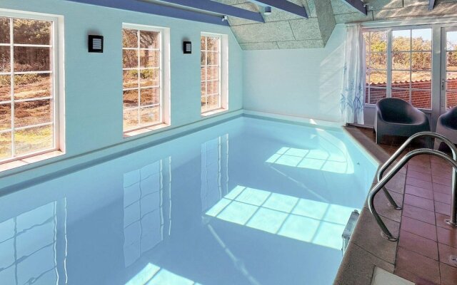 12 Person Holiday Home in Ringkobing-by Traum