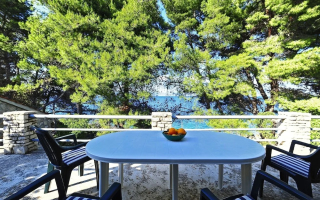 Villa Marijeta - 20 m From sea - H
