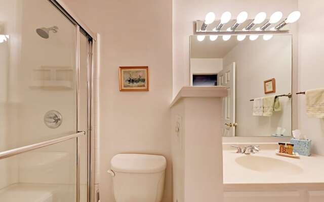 Upper Woodbridge #14-AB - 2 Br Condo