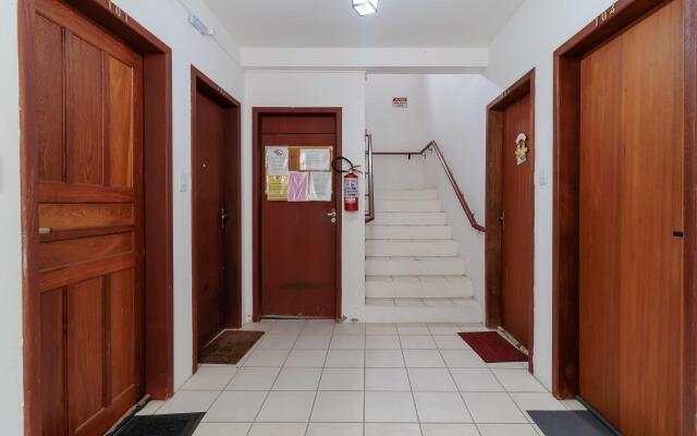 Apartamento a 650m da praia Floripa-SC RUB201