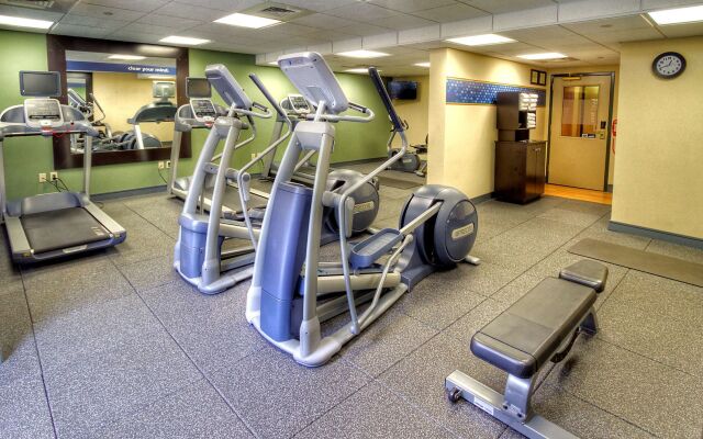 Hampton Inn & Suites Asheville Airport