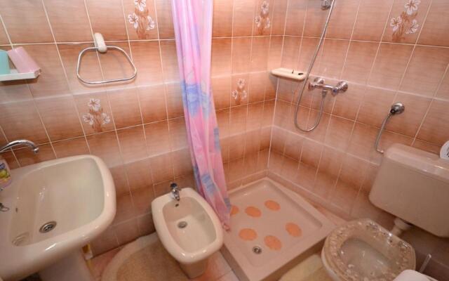 Apartments Kat - 80 m from beach