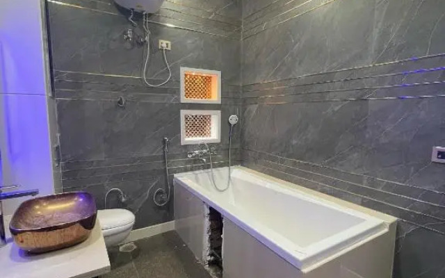 OYO 80695C Hotel Sangam