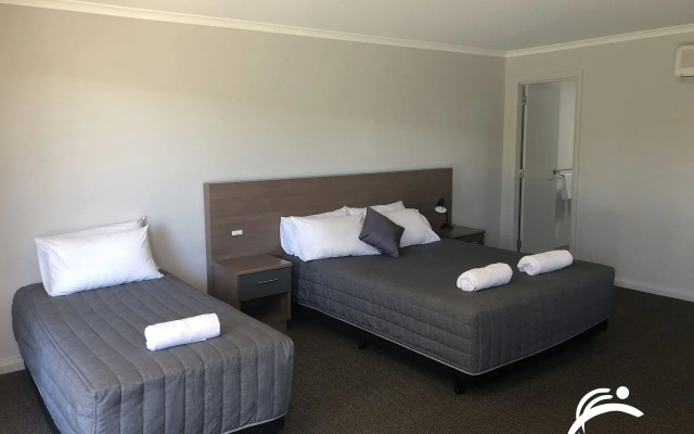Coro Club Motel