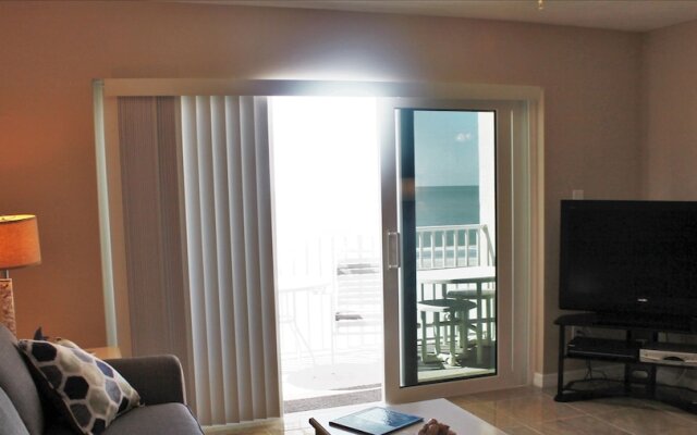 Sea Breeze 303 Apartment