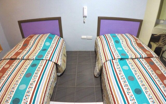 Bridge Way Hotel