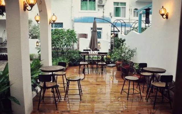 Sanya Banxia Bieguan