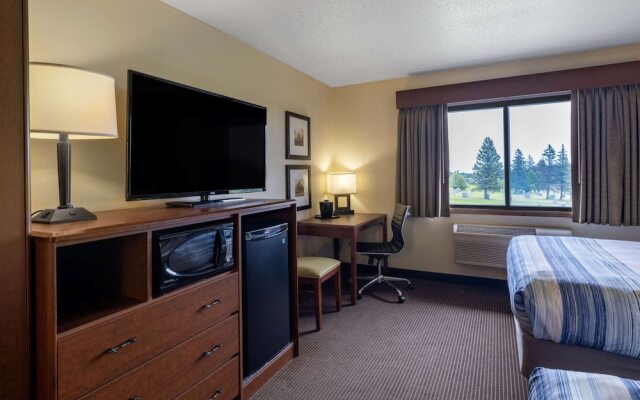 AmericInn Two Harbors