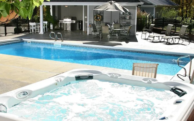 Bluegrass Country Estate