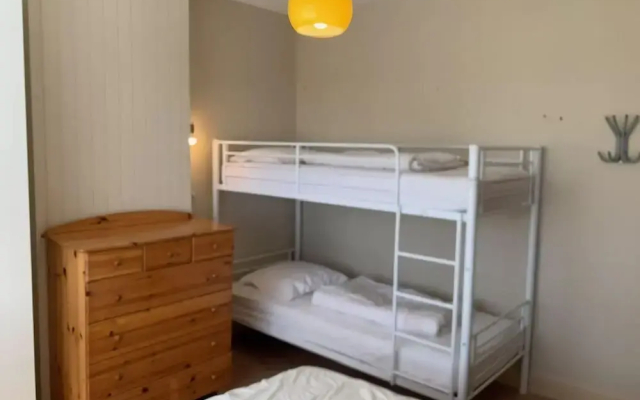 Canal-side Family Retreat