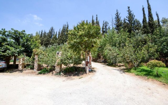 Tur Sinai Organic Farm Resort
