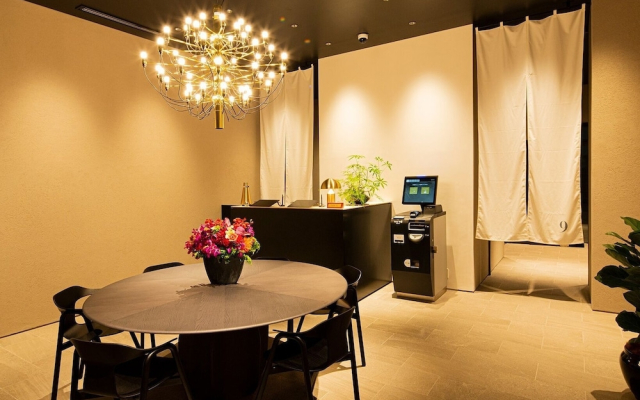9 Hotel Hakata