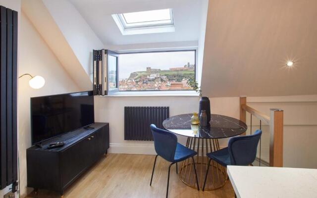 Burns Yard Apartment