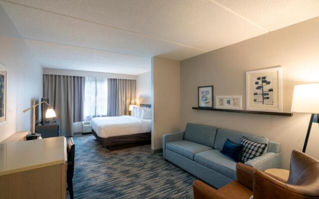 Country Inn & Suites by Radisson, State College (Penn State Area), PA