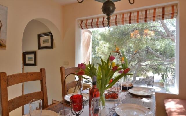 Villa with incredible sea views and pool
