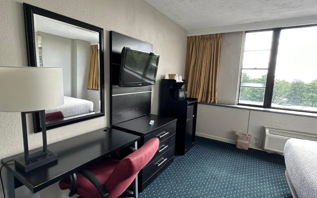 Quality Inn Lebanon Valley