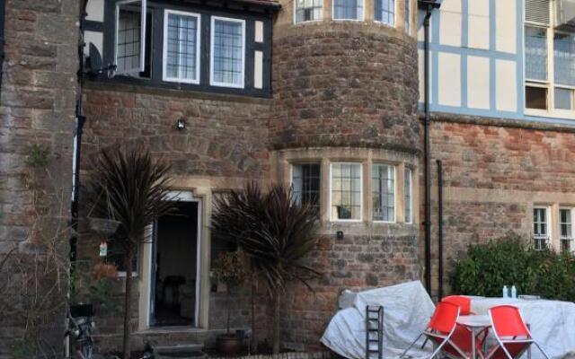 Holly Grove - Homestay