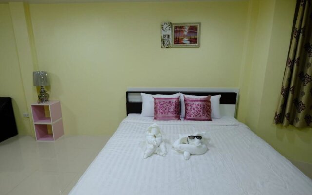 Donmueang Airport Residence Hostel