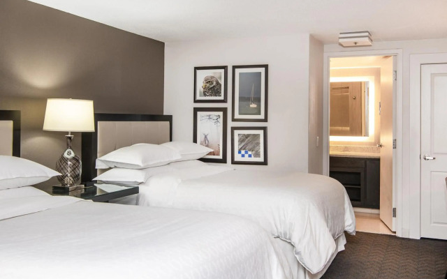 Sheraton Minneapolis West Hotel