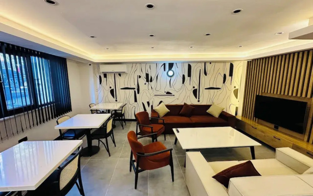 Rose Point Residence