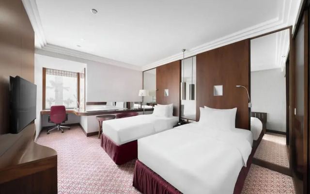 Crowne Plaza Hotel Riyadh Minhal, an IHG Hotel