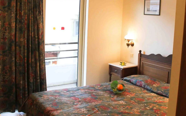 Royal Apart Hotel