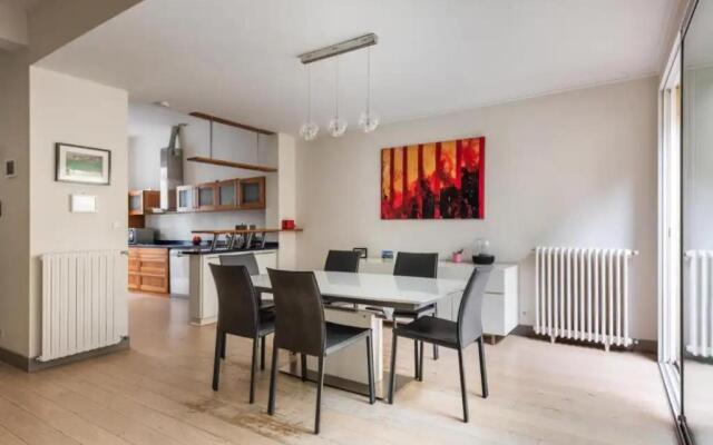 Wonderful Family House in Bordeaux