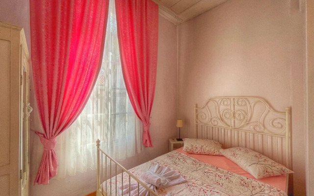 Eolya Konuk Evi