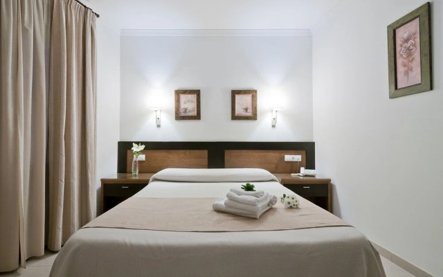 Hotel Restaurante Blanco y Verde