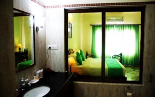 Hotel Surya Vilas Palace