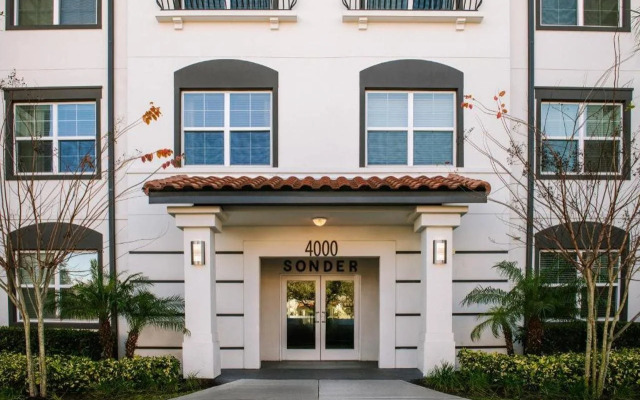 Sonder by Marriott Bonvoy Vista Cay Apartments