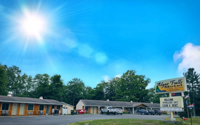 Alger Falls Motel