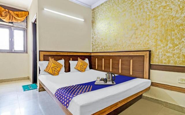 SPOT ON 82420 Hotel Anchal Dx Paharganj