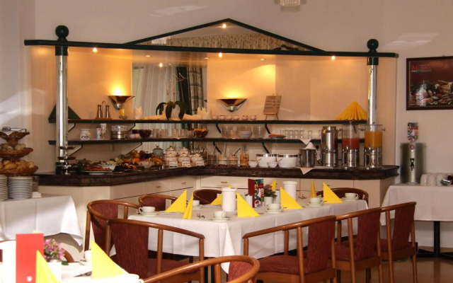 Hotel 3 Linden