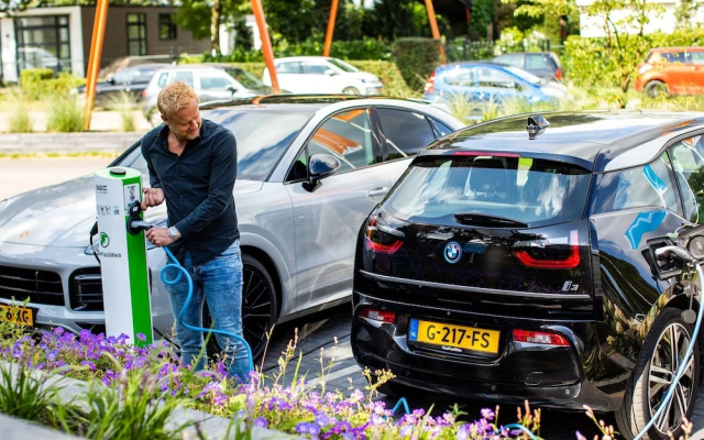 Holiday Home on the Recreational Lake