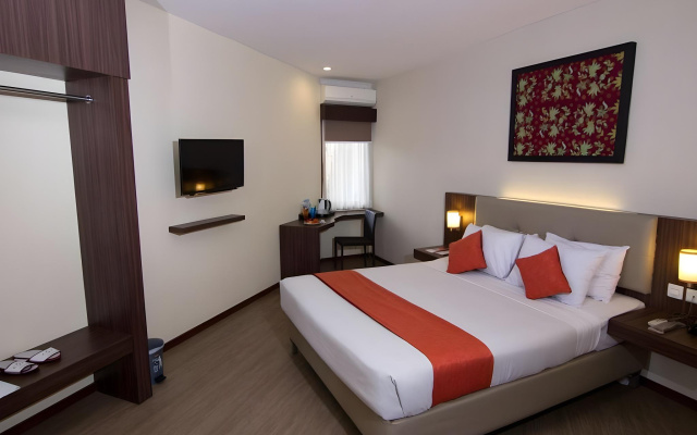 Tuwuh Hotel at Kayutangan