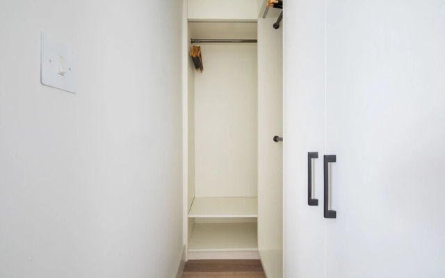 Iverna Gardens by Lime Street