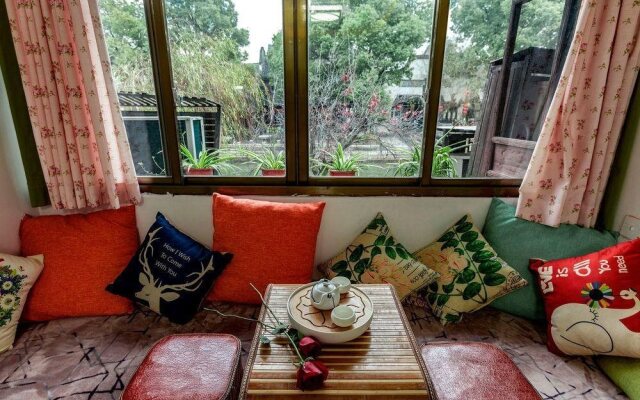 Xitang Moon Courtyard Guest House