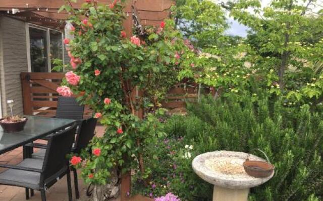 Oma Ell's B&B