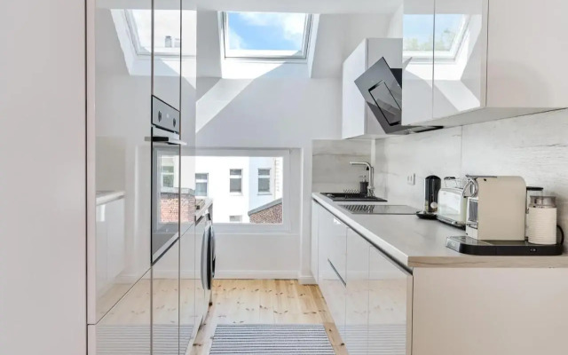 *80 m2 Stylish Apt* Netflix * Kitchen* Nespresso*