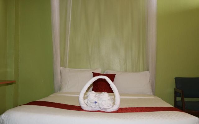 Raygreen Hotel