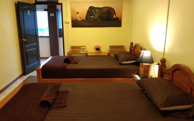 Ruan Ben Ja Hostel