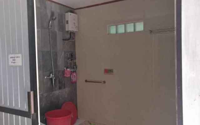 Adji Homestay