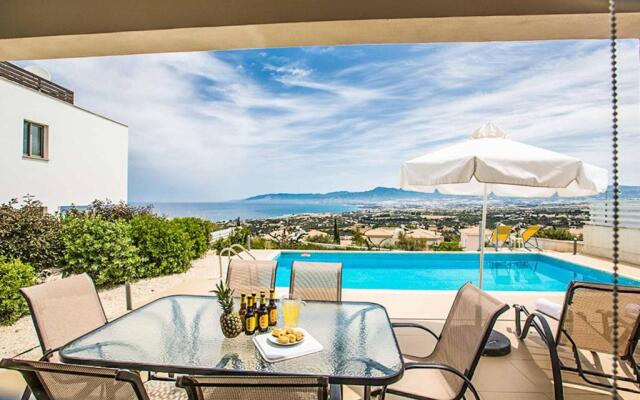 Villa Latchi View