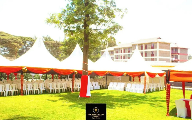 4 Tee's Hotel Rongai