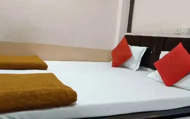 Hotel H M International