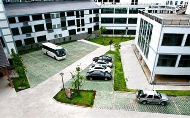 Yingtan Longhushan Jialeju Hotel